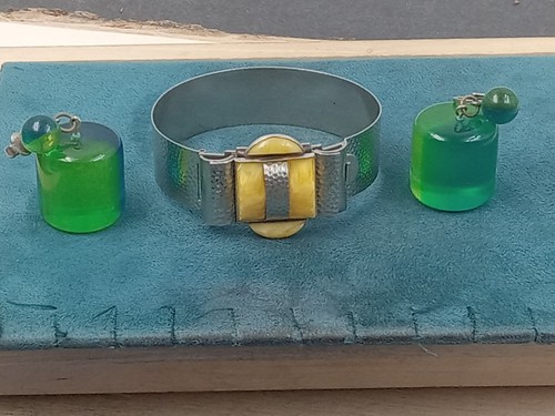 Rare bakelite mixed - metal, link
