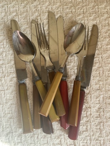 Lot vintage bakelite - of,