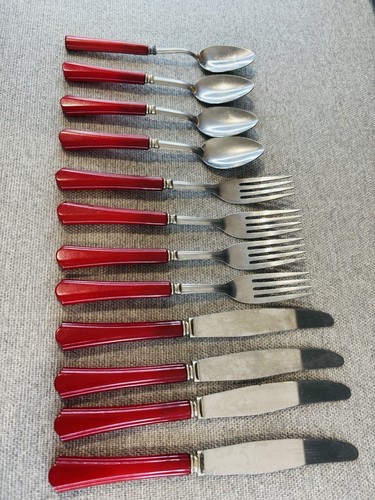 Vintage red bakelite - vintage,